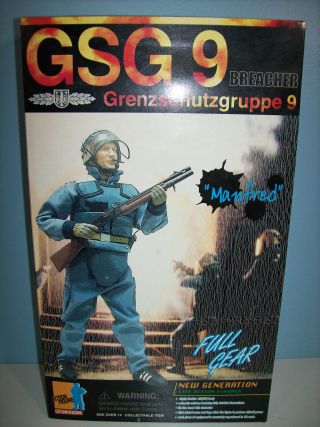 Dragon Action Figure Gsg9 Breacher " Manfred " Grenzschutzgruppe 9,  (2001)