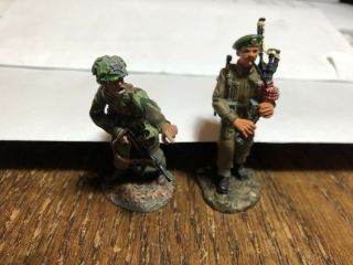 W Britains Wwii British Bagpipes And German Paratrooper In Normandy