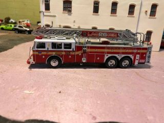 Code 3 1/64th Scale Fdny Ladder 26 L26 Fire Factory Collectible Loose