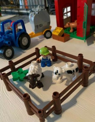 Lego Duplo Big Farm Animals Barn Fence Farmer Tractor Set 5649 Complete No box 2