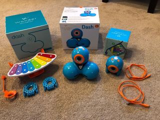 Wonder Workshop Dot And Dash Coding Robots With Lego Accessory And Xylophone