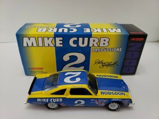 Action 1:24 Scale 2 Dale Earnhardt Sr 1980 Olds 442 Mike Curb Stock Car