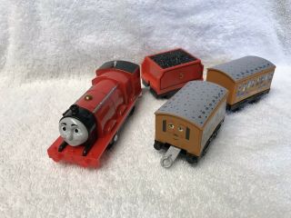 Thomas Train Engine Trackmaster Motorized Battery Operated James Annie Clarabel