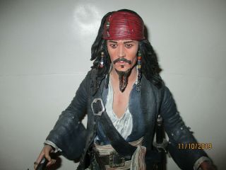 2004 NECA Johnny Depp Captain Jack Sparrow with Weapons Figure 18 