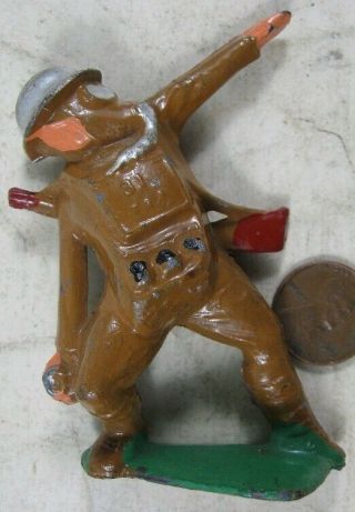 Vintage Barclay Manoil Soldier Throwing Grenade With Gas Mask