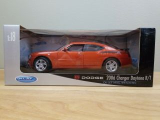 Welly Dodge 2006 Charger Daytona R/t 1:18 Orange