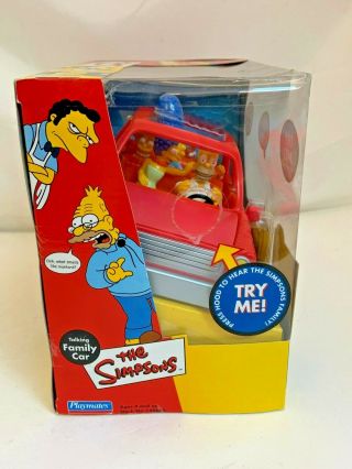 THE SIMPSONS TALKING FAMILY CAR SPRINGFIELD PLAY SET 3