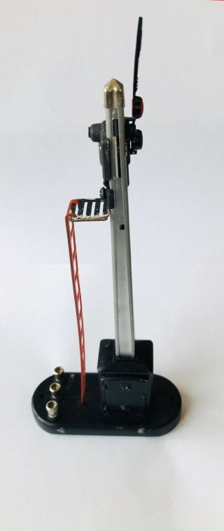 LIONEL 151 OPERATING SEMAPHORE,  With Box And Contractor 3