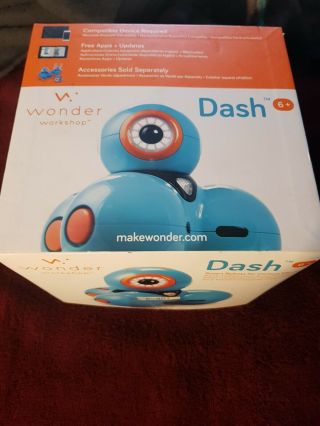 Wonder Workshop Dash & Dot Robot With Accessories.  Early Child Learning Coding.