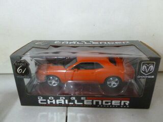 Highway 61 Dodge Challenger Concept Car 1/18