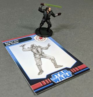 Star Wars Miniatures Qui - Gon Jinn Jedi Trainer 17 With Stat Card