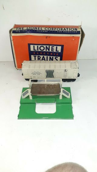 Lionel 3472 Operating Milk Car W/platform 2460 Post War