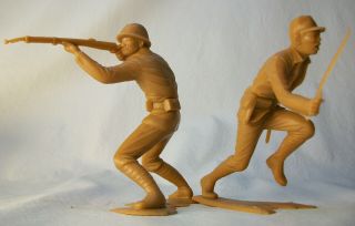 2 Vintage 1963 ' s Marx 6 inches Japanese soldiers 2