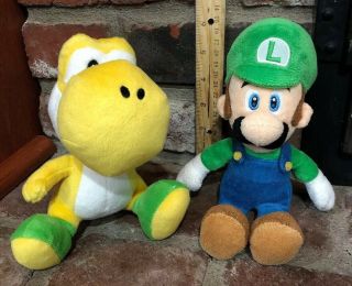 Nintendo Mario Bros.  Luigi (9”) And Yellow Little Buddy Yoshi (6”) Plush