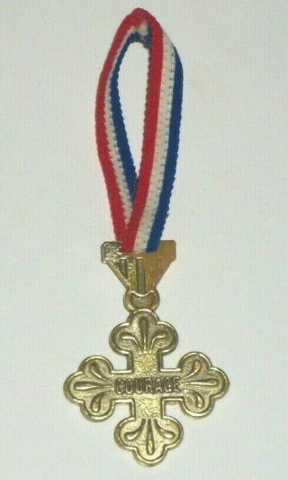 Vintage 1974 Mego The Wizard Of Oz 8 " Cowardly Lion Courage Medal Piece