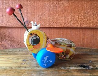 Fisher Price Queen Buzzy Bee Pull Toy 444
