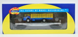 Athearn Ho Scale 92081 Santa Fe 40 - Ft Flat Car W/ford C Stakebed 206876