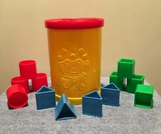 Vintage 1997 Fisher Price 71024 Shape Sorter With 12 Shapes Red Lid