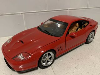 Hot Wheels 2001 Ferrari 575mm 1:18 Model Car Red