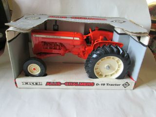 1990 Ertl Deutz - Allis 1/16 Allis Chalmers D - 19 Farm Tractor 2220 Usa