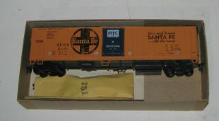 Ho Scale Athearn 1630 Santa Fe (sfrd 2248) - 50 
