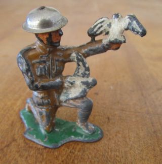 Vintage Barclay Manoil Lead Toy Soldier With Carrier Pigeons