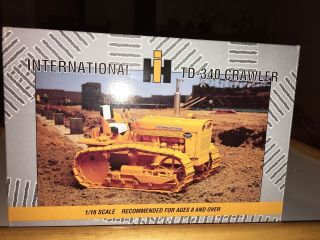 Ertl 1/16th Scale International Td - 340 Crawler Toy Truck’n Construction Show
