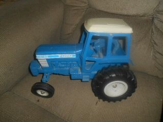 Etrl 254 Ford Tw - 25 1/16 Scale Tractor