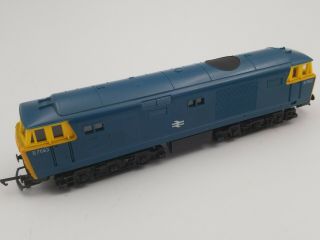 Oo Scale - Hornby - British Rail Hymek Diesel - R.  758