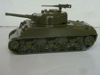 Classic Toy Soldiers / CTS / WW II US Sherman Tank / Olive Green 2