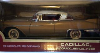 Road Legends 1:18 Scale Diecast 1958 Cadillac Eldorado Seville Model Car