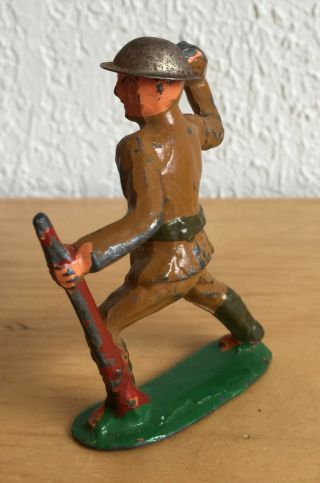 Vintage Barclay Manoil Soldier Throwing Hand Grenade with Tin Helmet 3