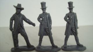 Three Hard To Find Replicants From England Western Figures,  In Gray,  1/32 Size