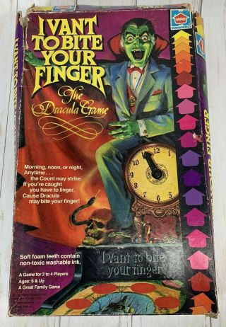 I Vant to Bite Your Finger “The Dracula Game” 1981 Hasbro InComplete Bad Box 2