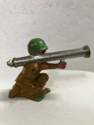 Vintage Manoil M194 Post War Soldier & Bazooka Grey Iron Barclay Toy Military