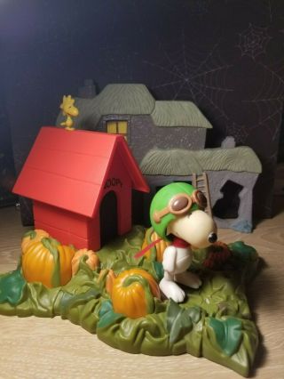 Peanuts Snoopy Wwii Flying Ace Charlie Brown Great Pumpkin Halloween Light Sound