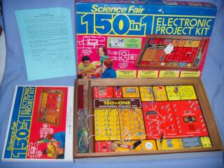 Science Fair 150 In 1 Electronic Project Kit No.  28 - 248 Radio Shack 1976