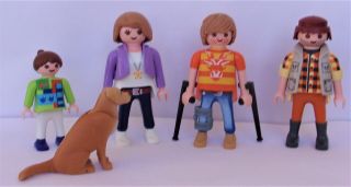 Playmobil Mum,  Dad Girl & Boy On Crutches With Dog