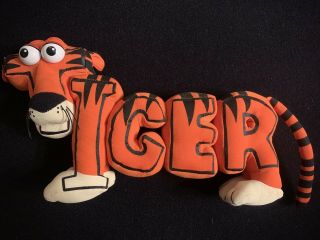 Word World Tiger Magnetic Animal Alphabet Letters 2007 Spin Master