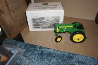 1/16 John Deere 420 V Tractor 2003 Two Cylinder Club Expo Show Xiii By Ertl