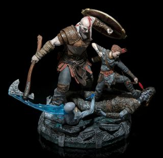Kratos And Atreus - God Of War Collector 