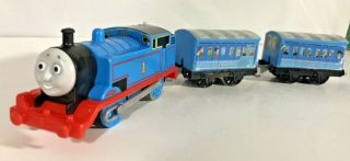 Thomas Trackmaster Motorized Engine W/ Annie And Clarabel Passengers