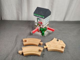 Fisher - Price Thomas & Friends Wooden Railway,  Christmas Crossings - Battery Opp