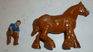 FGT VINTAGE LEAD FARM BLACKSMITH AND HORSE FROM THE 1940/50s 2