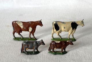 4 Vintage Mixed Thin Painted Lead Cows And Calves On Bases Britains Era
