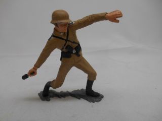 Old Vtg 1963 Louis Marx Co.  Toy Us Army Soldier Throwing Grenade 5 " Tall