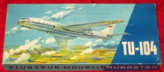 Tu - 104,  1:100 Flugzeug Modellbaukasten,  Kvz - Plasticart,  1969 Aircraft Model Kit