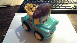 Disney Pixar Disney Cars Toon Shake N Go El Materdor Tow Mater