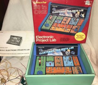 Science Fair 30 In One Electronic Project Lab No.  28 - 161 Radio Shack