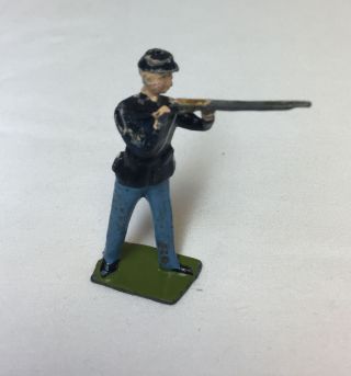 Vintage Britains Civil War Lead Toy Soldier Union Soldier Aiming Rifle